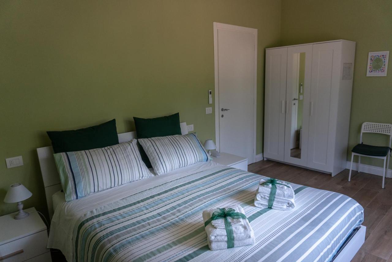 La Rosa Tra I Laghi B&B Meina Εξωτερικό φωτογραφία
